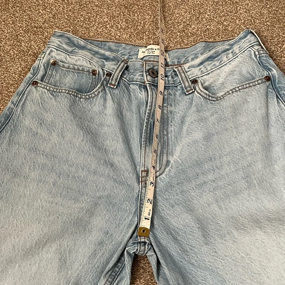 Abercrombie & Fitch Women's High Rise Jeans - Light Blue - Picture 11 of 12